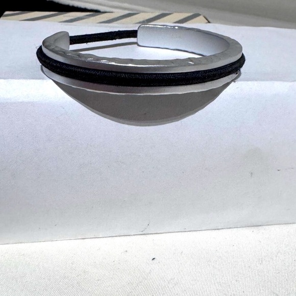 ✨ Maria Shireen Purity Adjustable Hair Tie Bracelet – Chic and Clever! ✨ - Picture 15 of 16